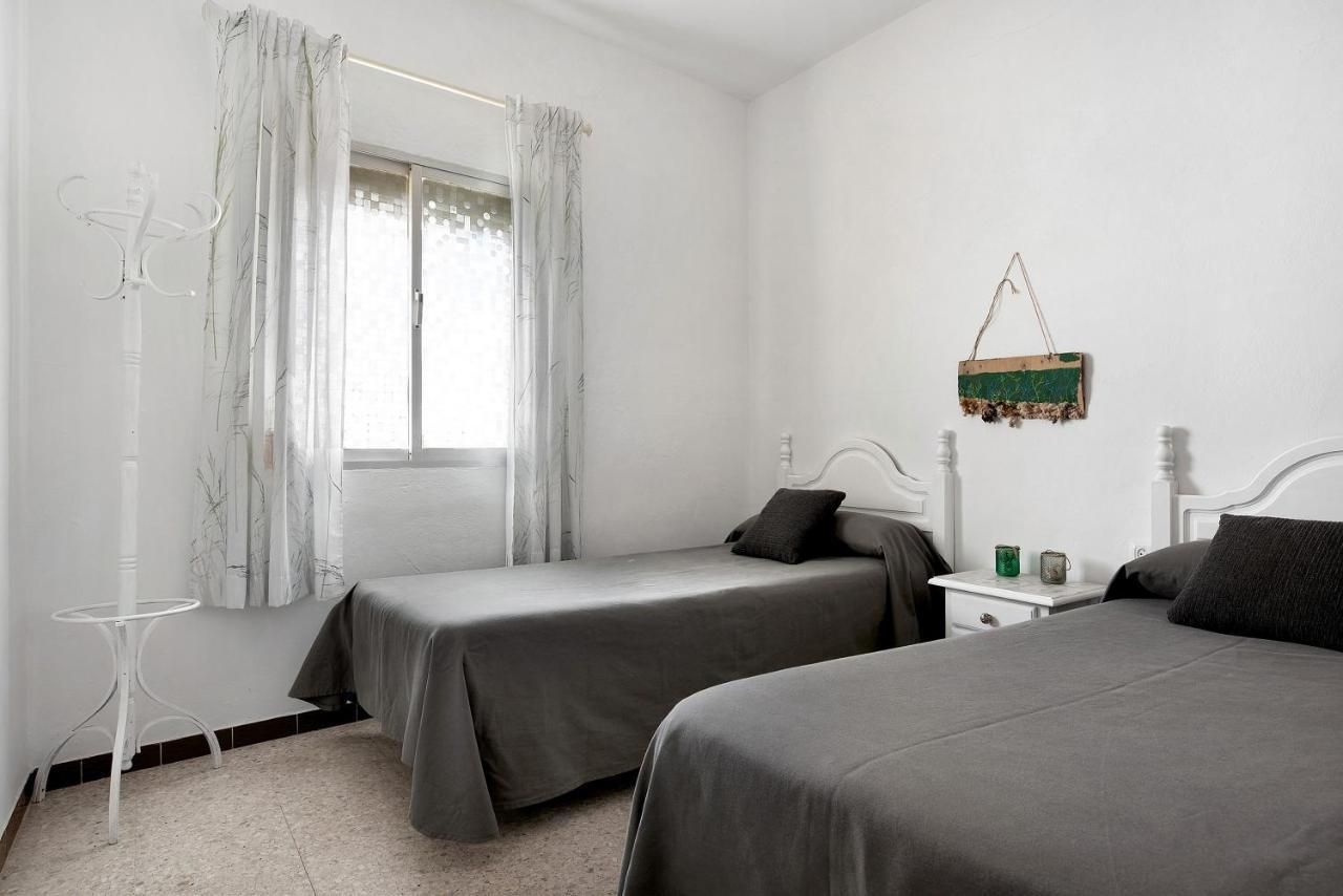 Casa Juani - Solo Familias Apartment โกนิล เด ลาฟรอนเตรา ภายนอก รูปภาพ